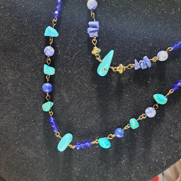 Handmade turquoise sodalite and glass tiered necklace 19" - Picture 4 of 5